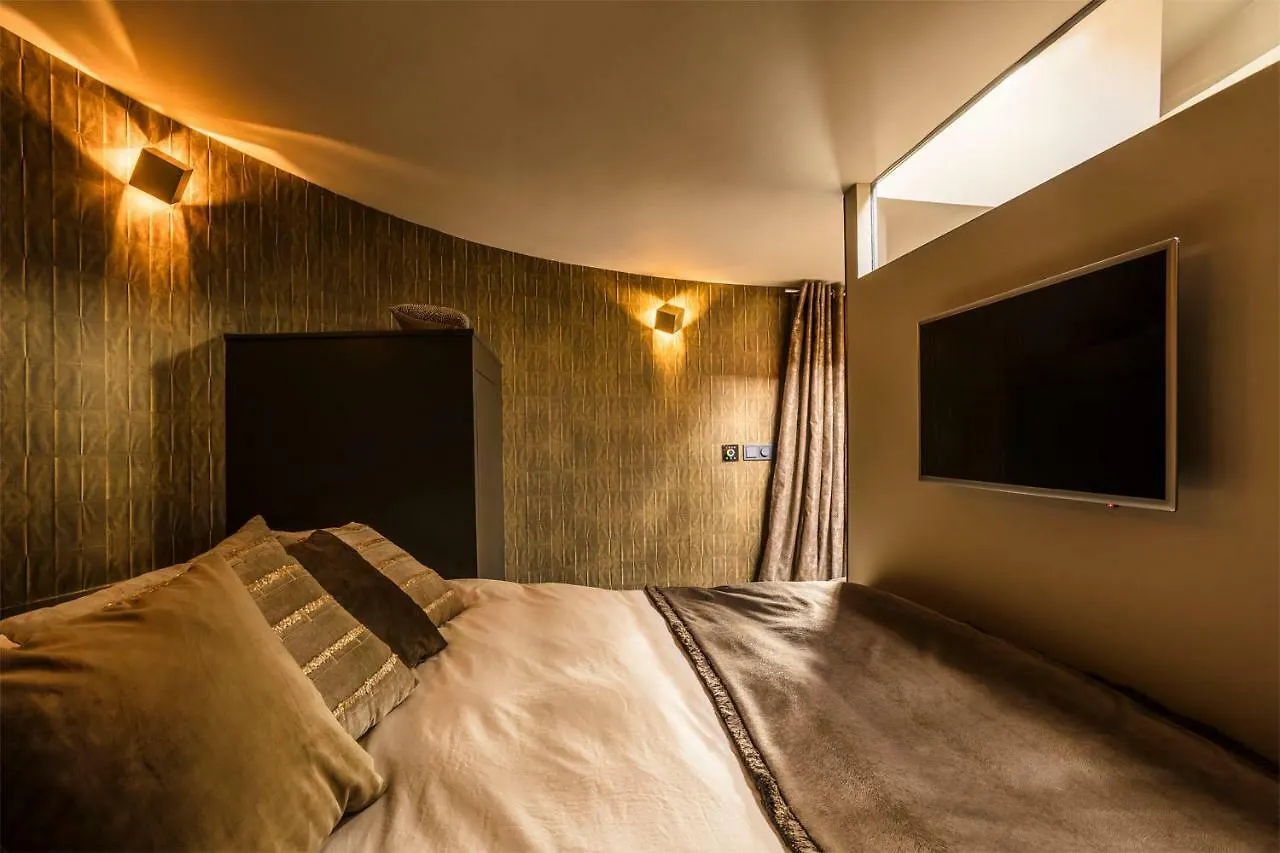 Boat & Boost Amsterdam Bed & Breakfast
